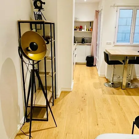 Furnished Studio In The Center Of Cultural Life Apartament *